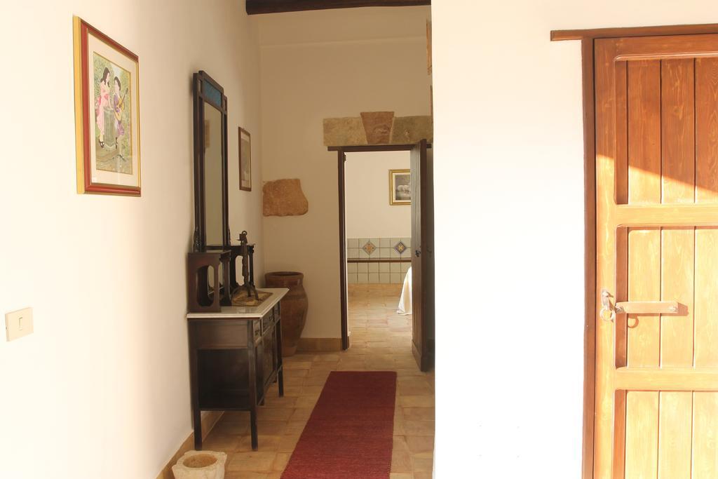 Casale Stagnone Guest House มาร์ซาลา ภายนอก รูปภาพ